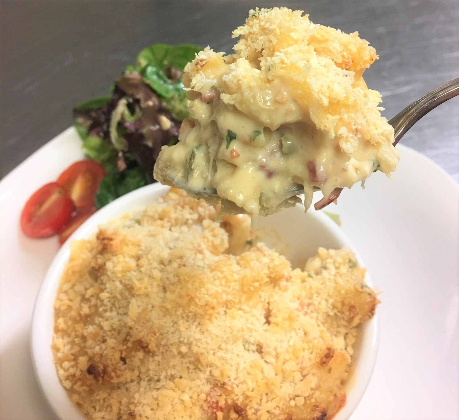 Spoonfuls of Crabby Mac-n-Cheese